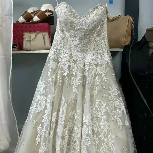 MORI LEE Style 2808 size 16 - Picture 4 of 10
